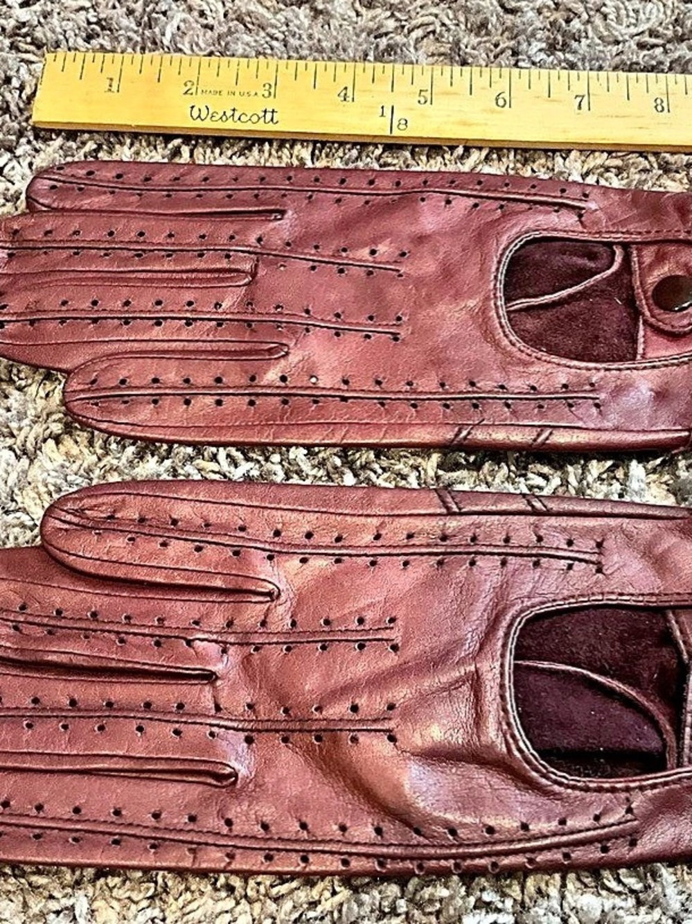 Vintage Women's Leather Driving Gloves Fownes Maroon Cut Out Snap Wrist Size S